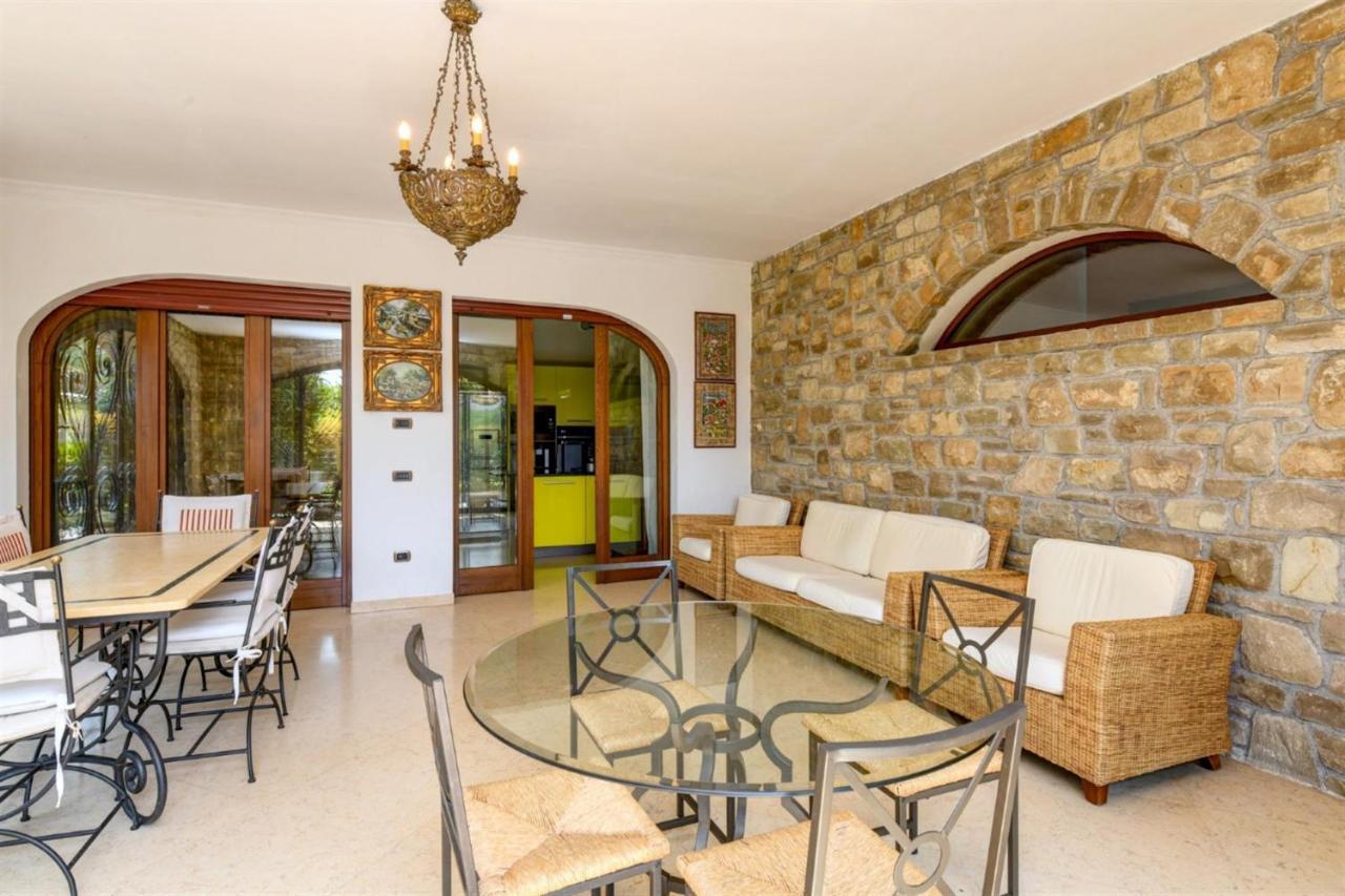 Private Luxury Villa With Pool Moniga del Garda Exterior photo